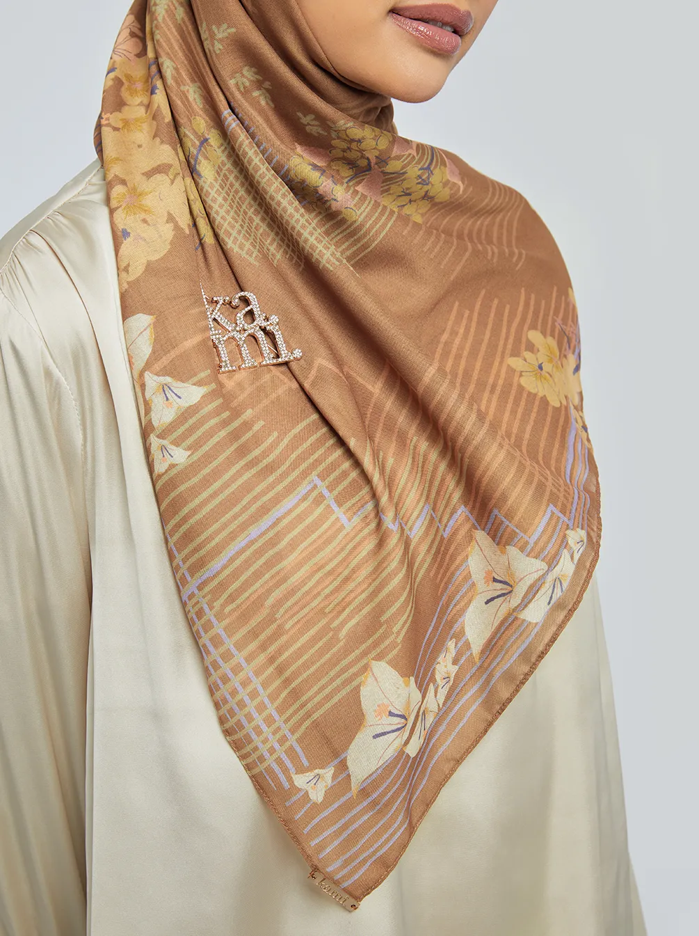 CHARAKA SCARF BROWN