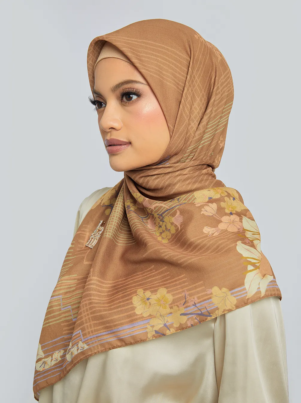 CHARAKA SCARF BROWN