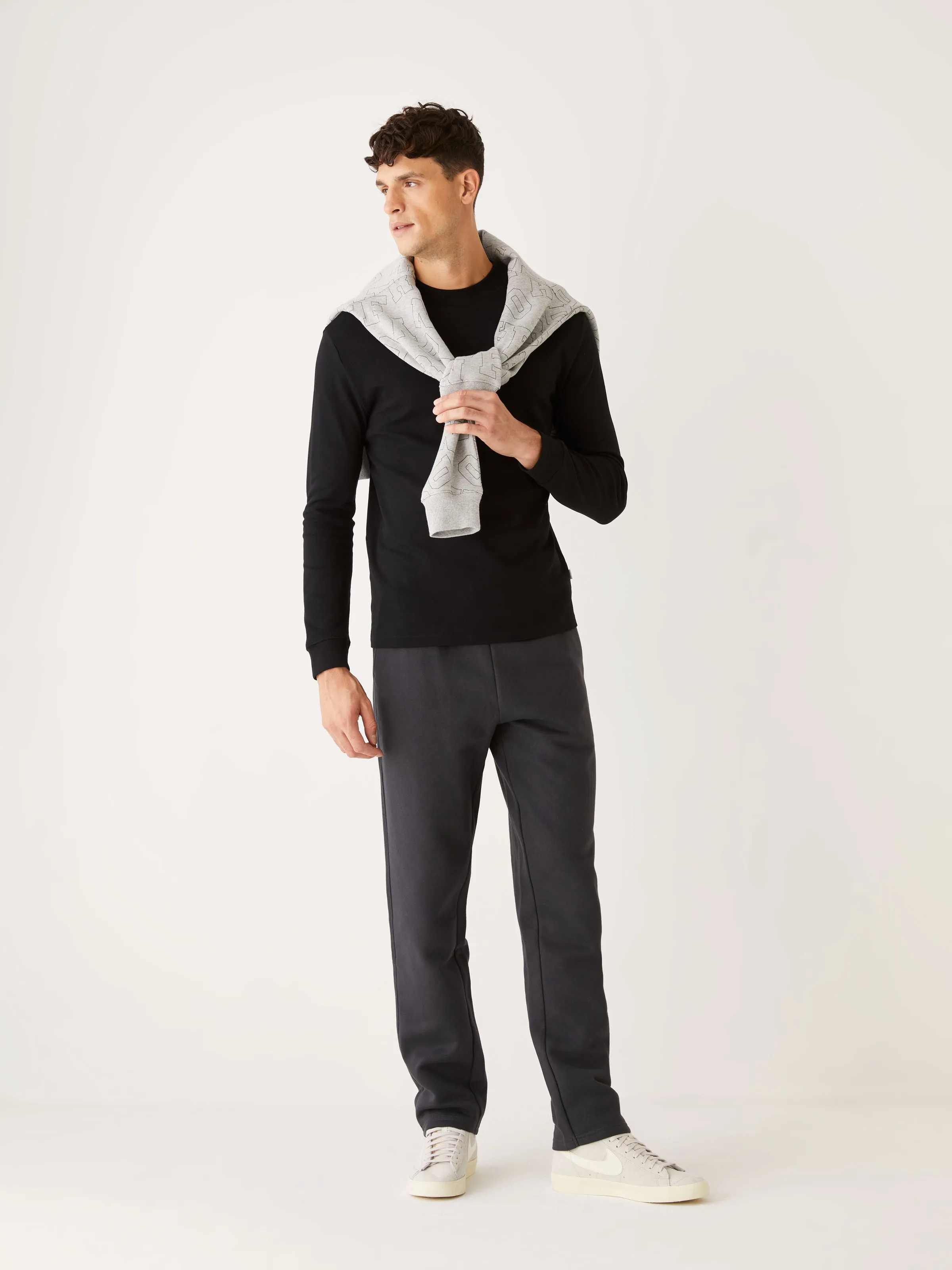 The Long Sleeve Crewneck Shirt in Black
