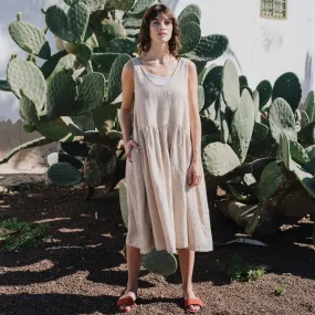 VOLUME oversized linen dress